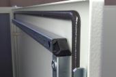 Инновационный усилитель двери: увеличена жесткость и полезная нагрузка дверей напольных шкафов