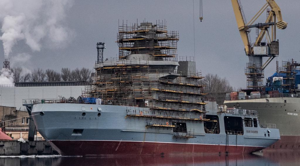 _Ivan_Papanin__-_Project_23550_icebreaking_patrol_ship._March_2021._Admiralty_Shipyard,_St._Petersburg.jpg